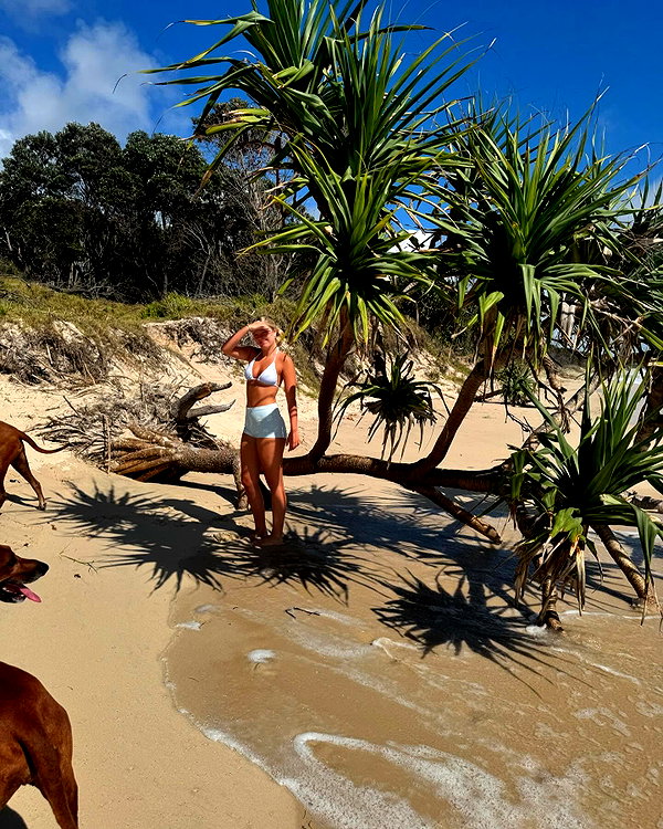 rhiannonmates instagram image archive image
