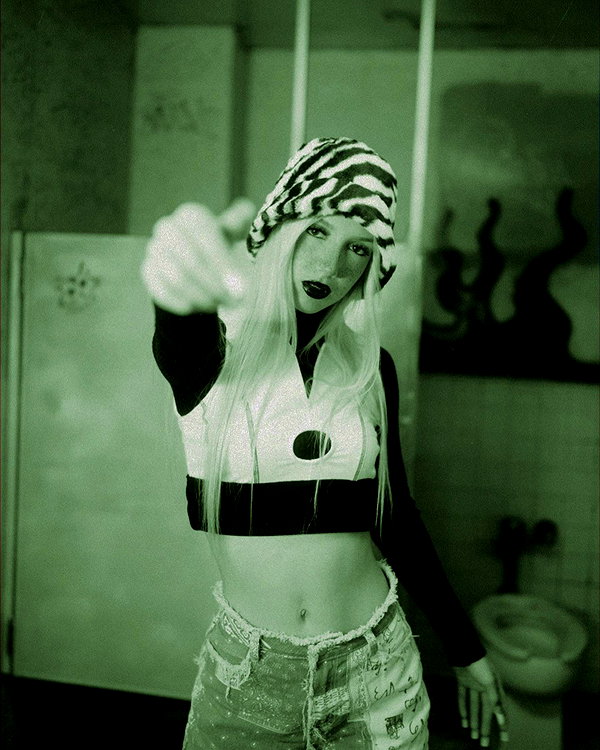 riaraexo instagram image archive image
