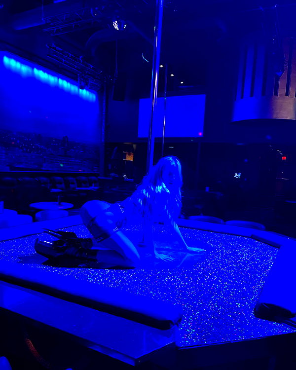 riaraexo instagram image archive image