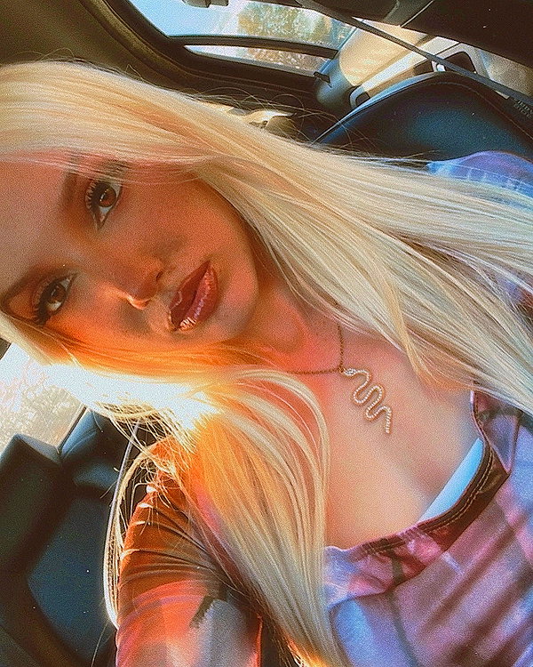 riaraexo instagram image archive image