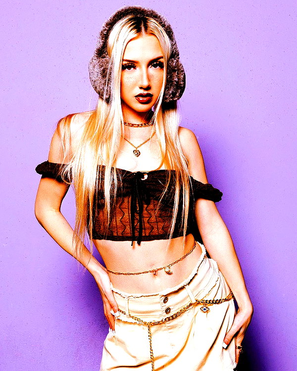 riaraexo instagram image archive image