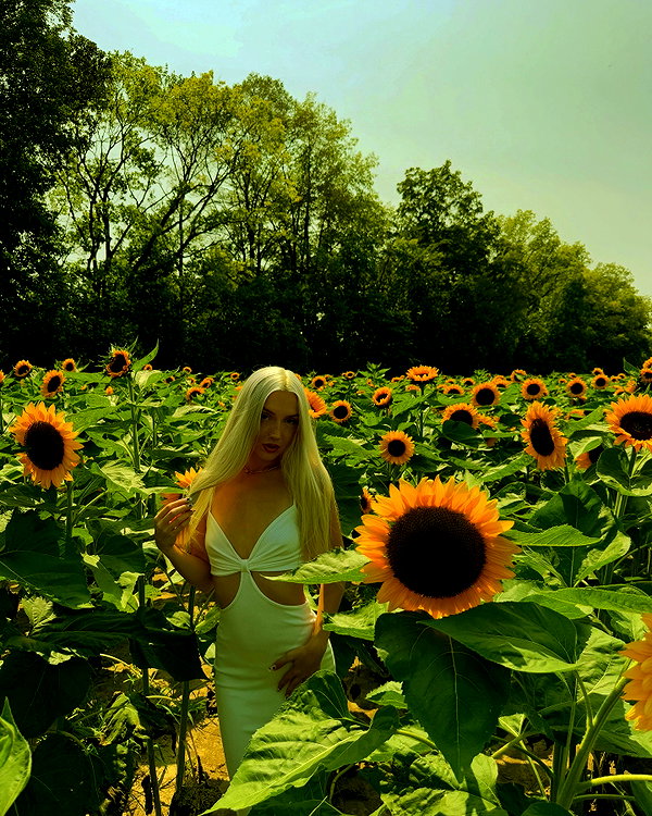 riaraexo instagram image archive image