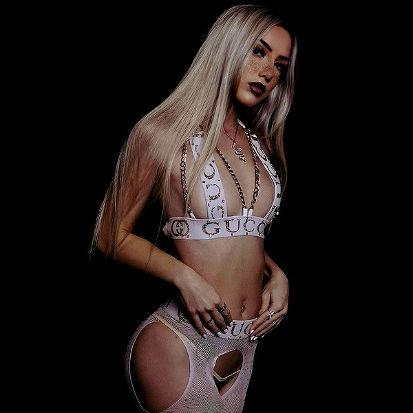riaraexo instagram image archive image