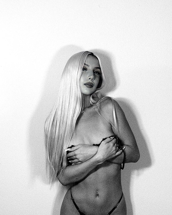 riaraexo instagram image archive image