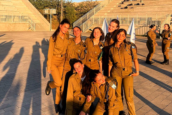 rommy_banouz instagram image archive image