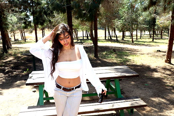 rommy_banouz rommy_banouz archive image