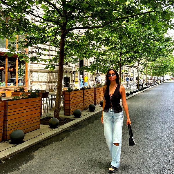 romy.benshushan instagram image archive image