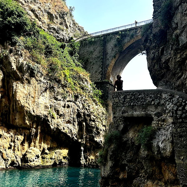 romy.benshushan instagram image archive image