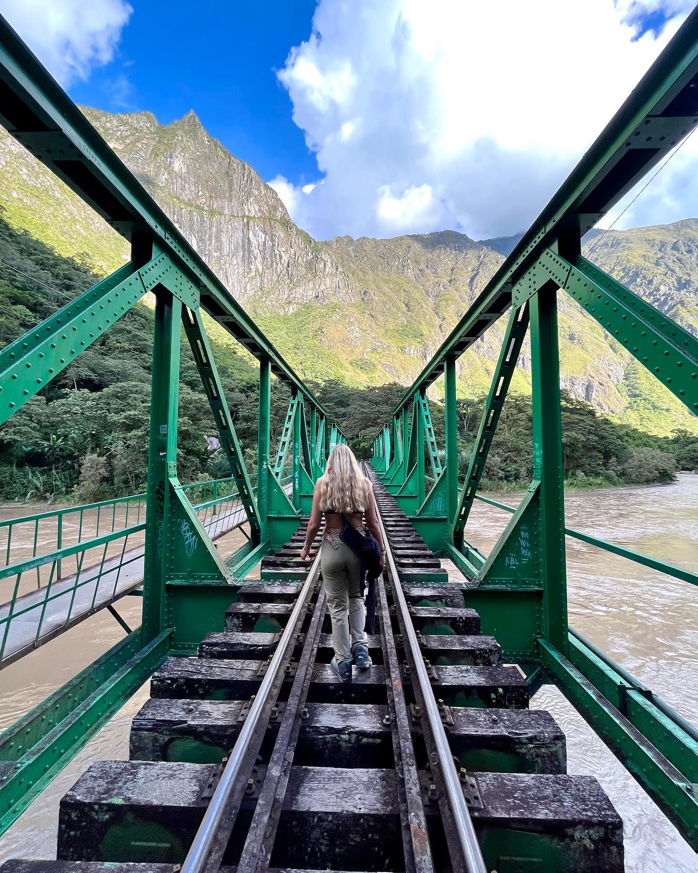 roni__moalem instagram image archive image