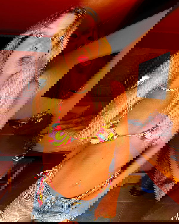 roni__moalem image ~ Altpins