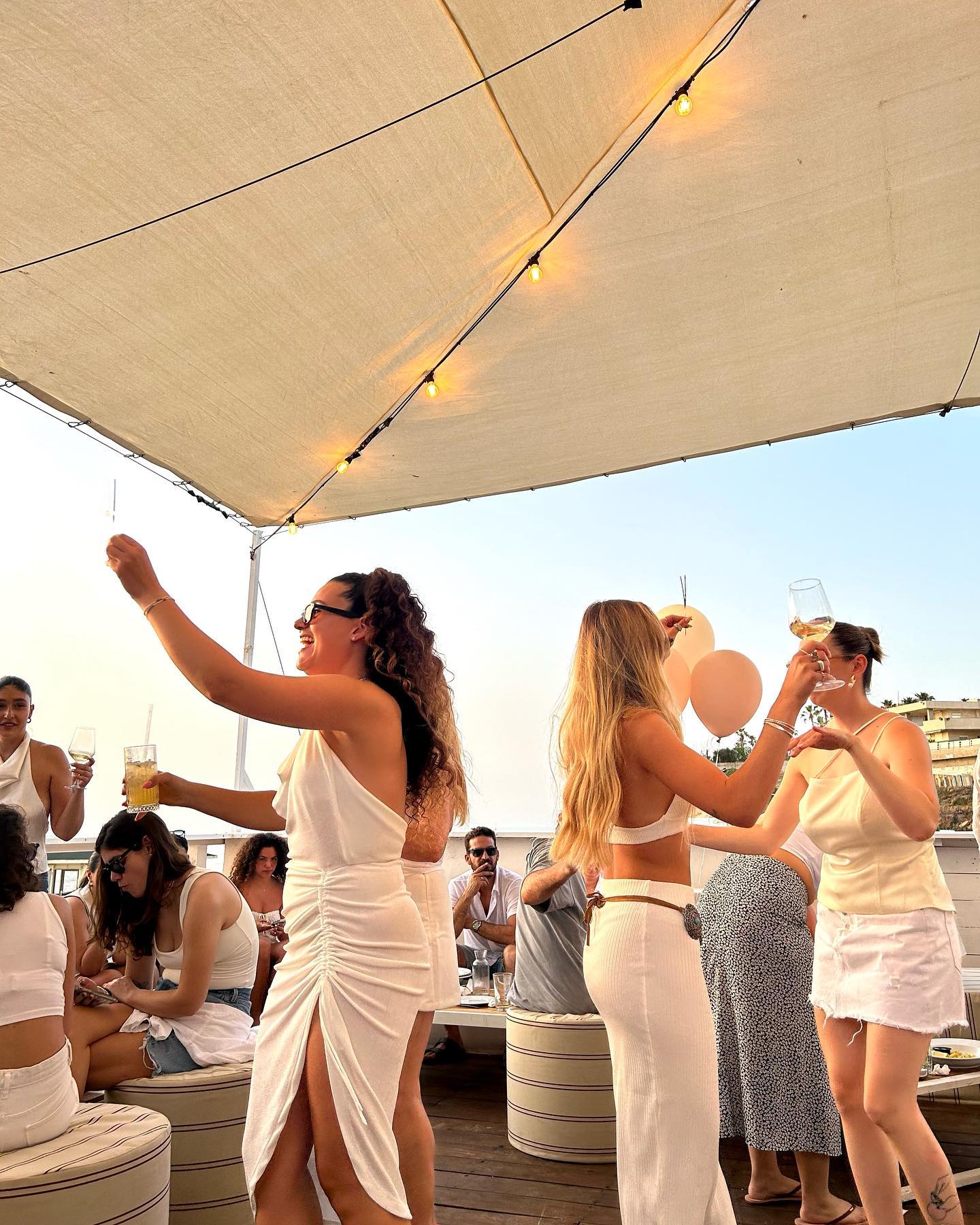 roni__moalem instagram image archive image