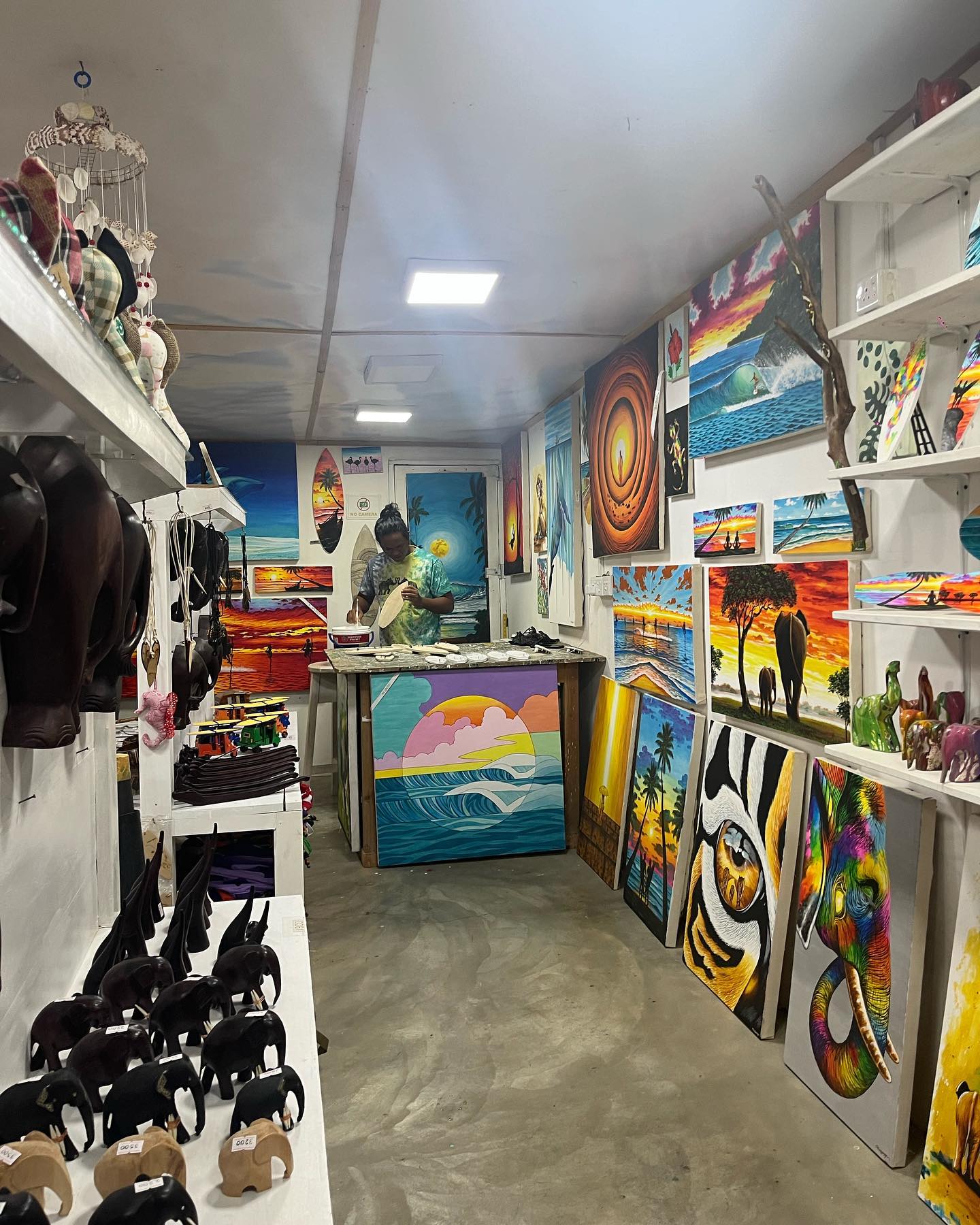 roni__moalem instagram image archive image