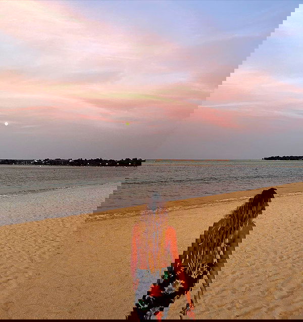 roni__moalem image ~ Altpins