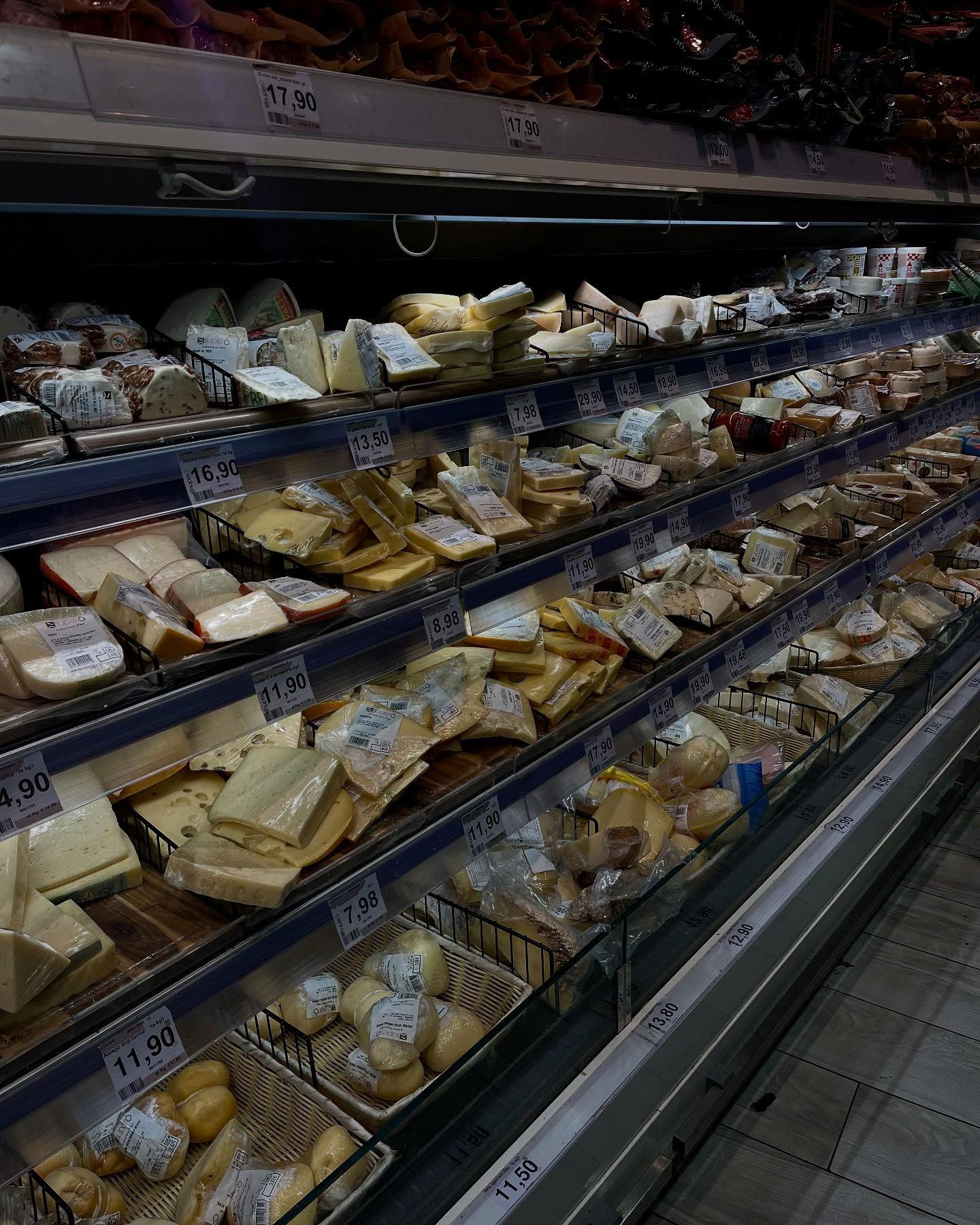 roni__moalem instagram image archive image