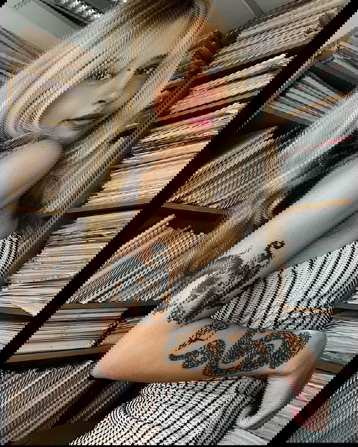 ronyida_ instagram image archive image