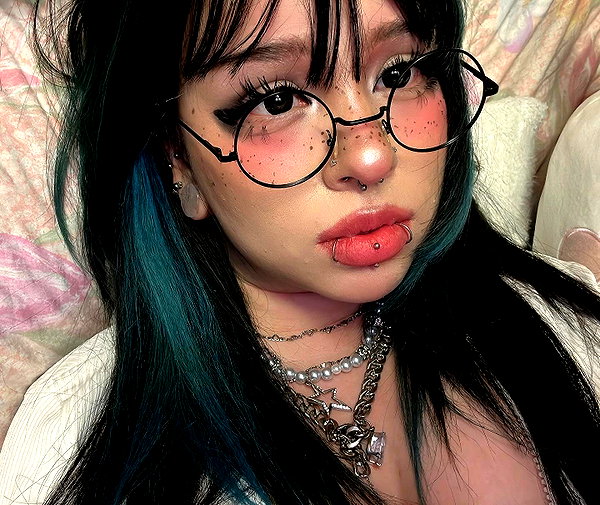 rottenpeachcorpse instagram image archive image
