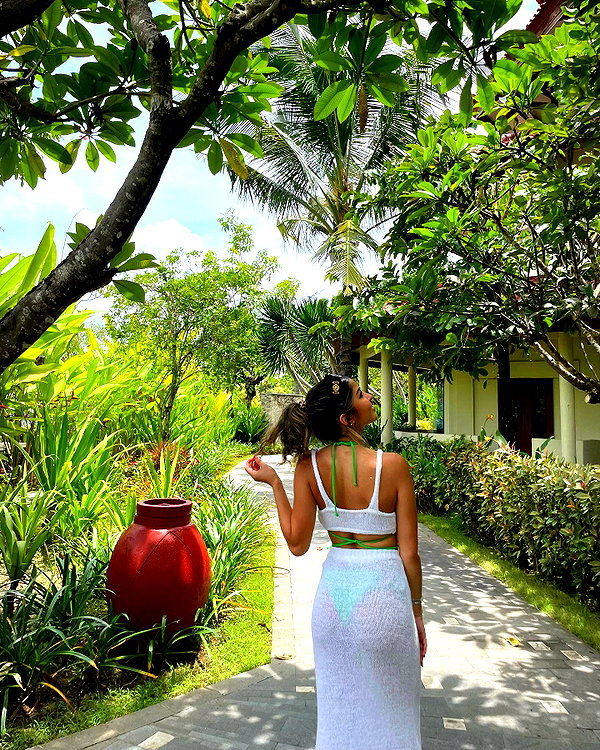 rozhinsafffar instagram image archive image