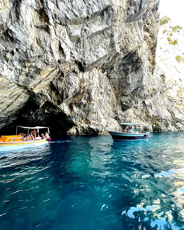 rozhinsafffar instagram image archive image