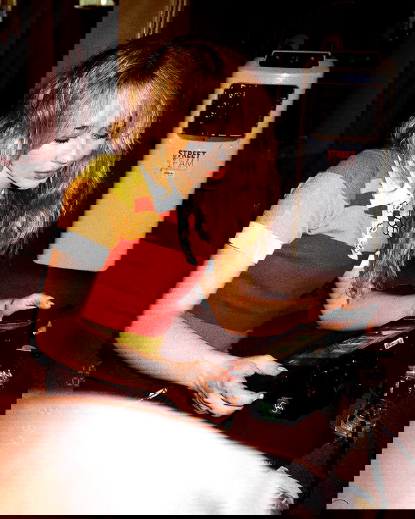 sabrinacarpenter sabrinacarpenter archive image