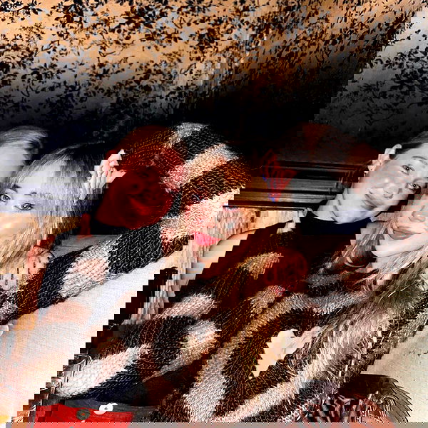 sabrinacarpenter sabrinacarpenter archive image