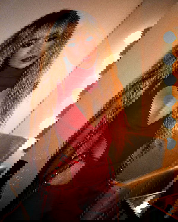 sabrinacarpenter sabrinacarpenter archive image