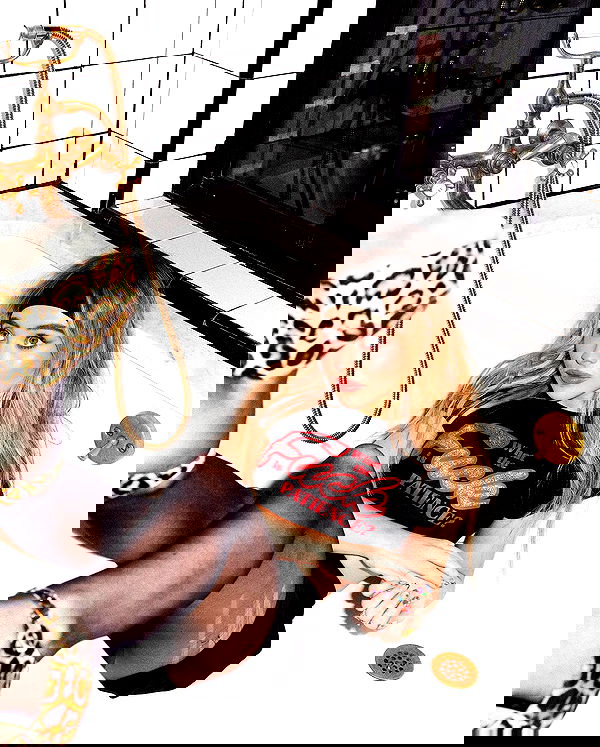 sabrinacarpenter sabrinacarpenter archive image