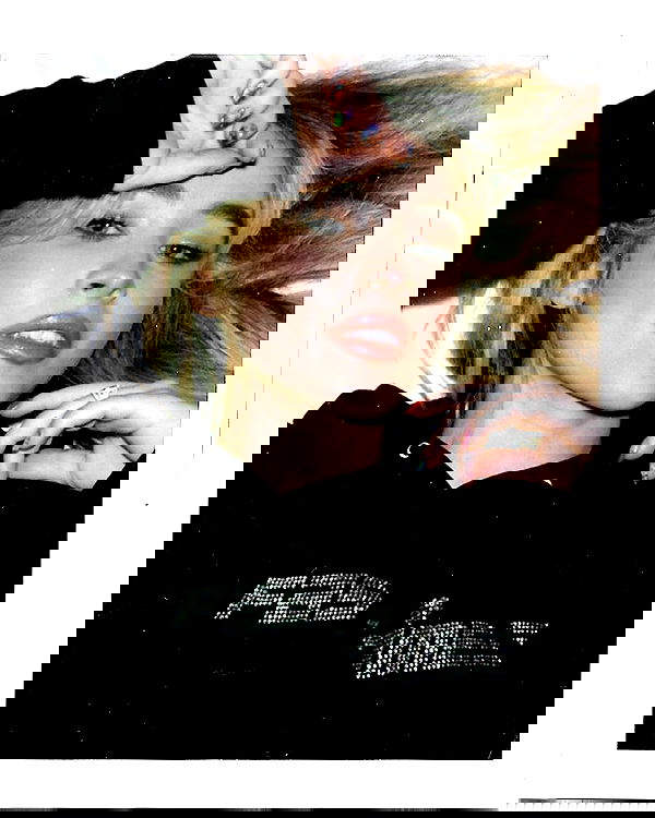 sabrinacarpenter sabrinacarpenter archive image