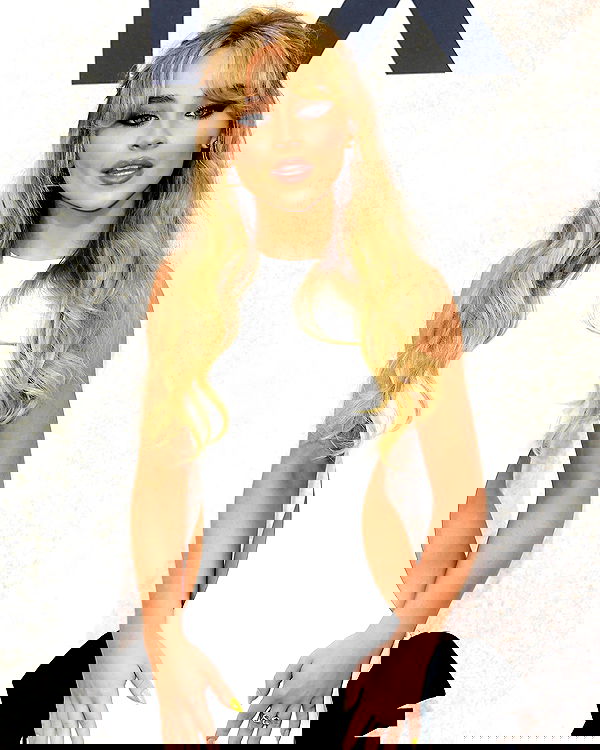 sabrinacarpenter sabrinacarpenter archive image