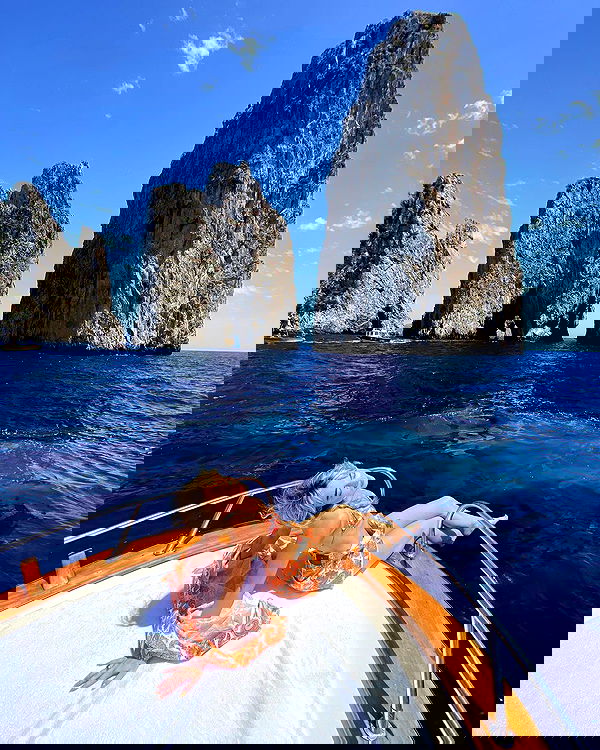 sabrinacarpenter sabrinacarpenter archive image