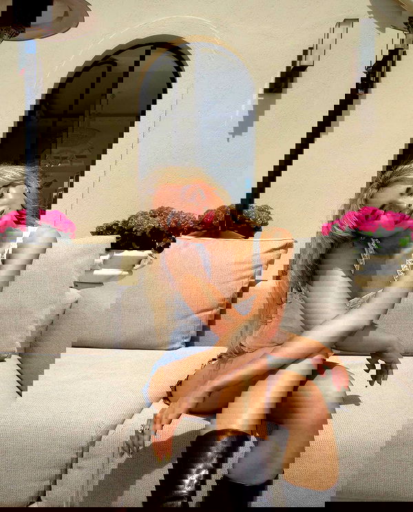 sabrinacarpenter sabrinacarpenter archive image