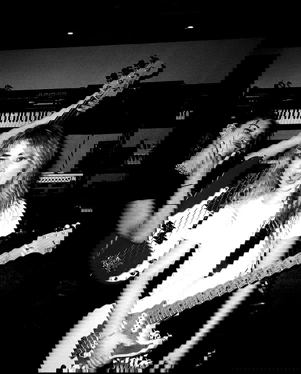 sabrinacarpenter sabrinacarpenter archive image