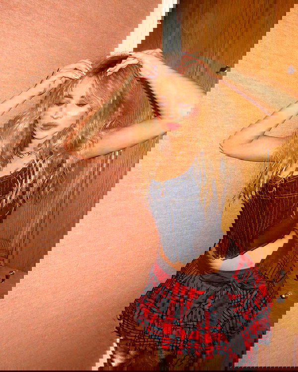 sabrinacarpenter sabrinacarpenter archive image