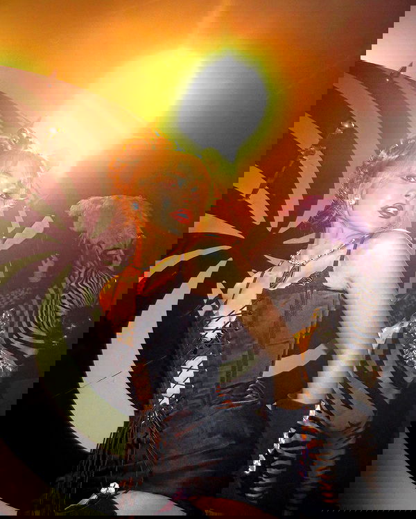 sabrinacarpenter sabrinacarpenter archive image