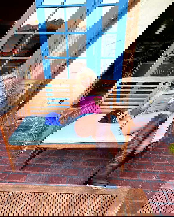 sabrinacarpenter sabrinacarpenter archive image