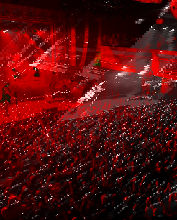 sabrinacarpenter sabrinacarpenter archive image