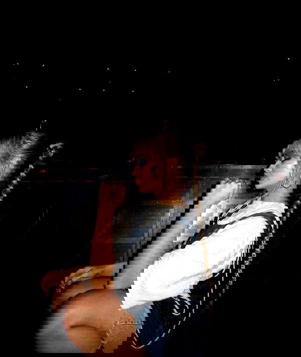 sabrinacarpenter sabrinacarpenter archive image