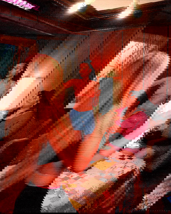 sabrinacarpenter sabrinacarpenter archive image