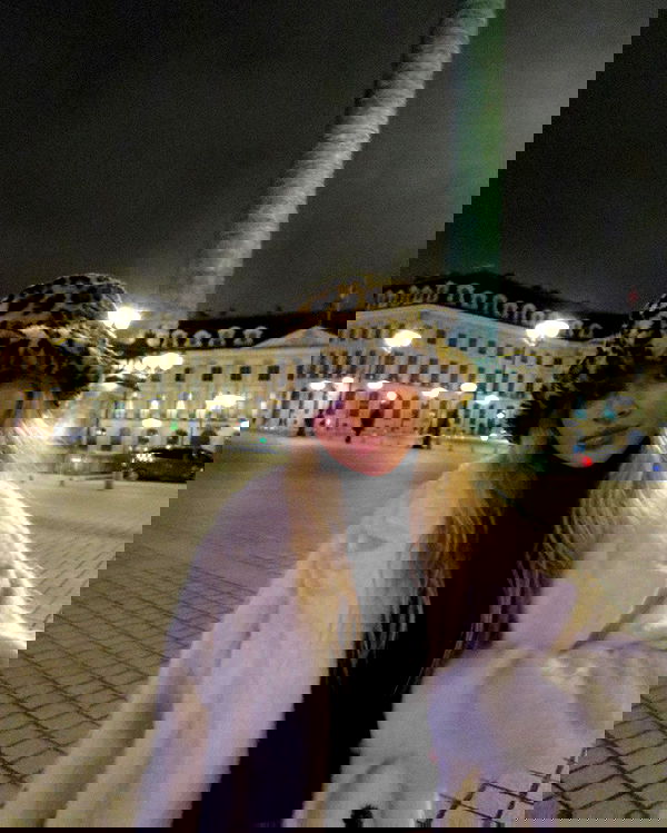 sabrinacarpenter sabrinacarpenter archive image