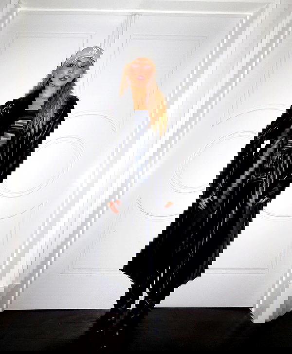 sabrinacarpenter sabrinacarpenter archive image