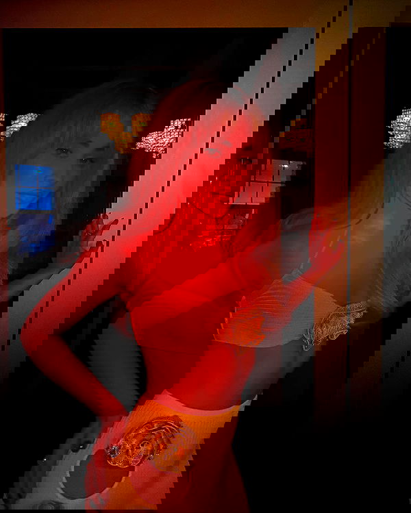 sabrinacarpenter sabrinacarpenter archive image