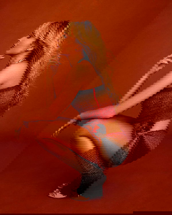 sabrinacarpenter sabrinacarpenter archive image