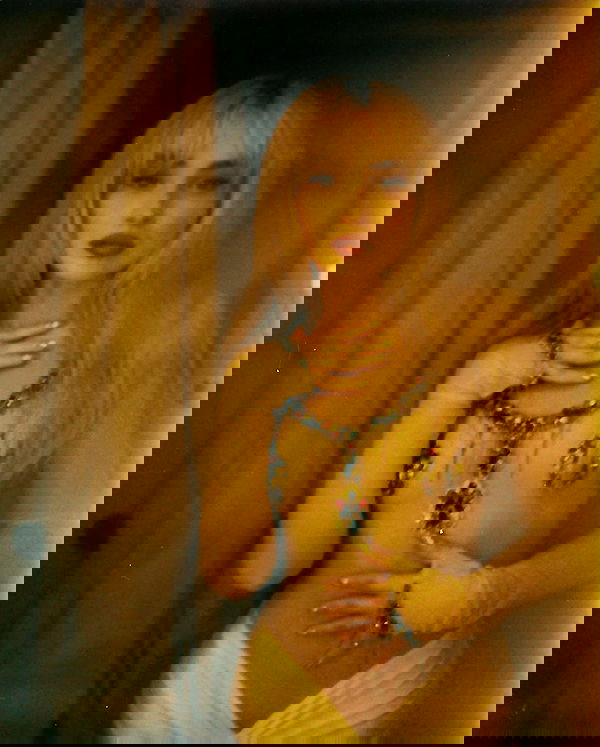 sabrinacarpenter sabrinacarpenter archive image