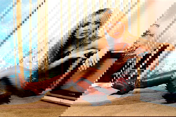 sabrinacarpenter sabrinacarpenter archive image