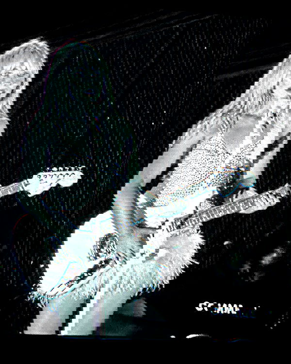 sabrinacarpenter sabrinacarpenter archive image