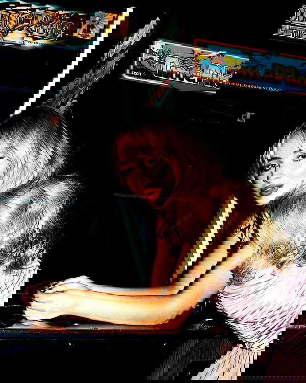 sabrinacarpenter sabrinacarpenter archive image