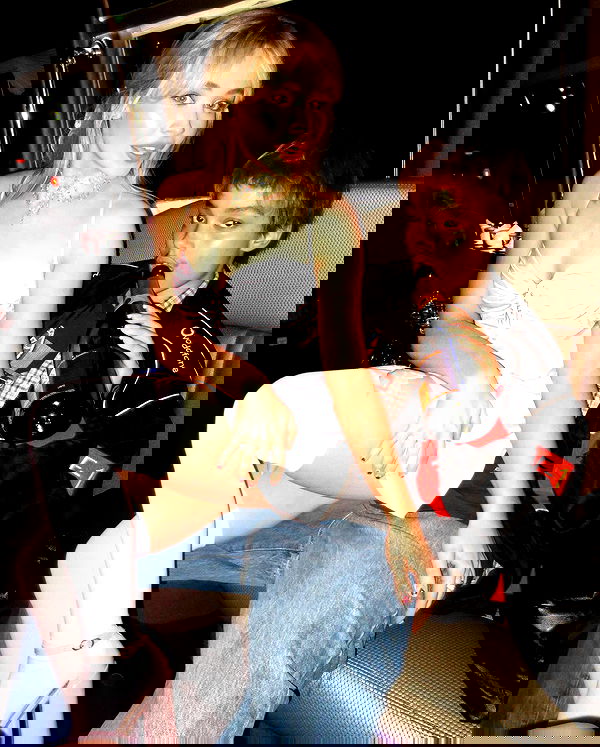 sabrinacarpenter sabrinacarpenter archive image