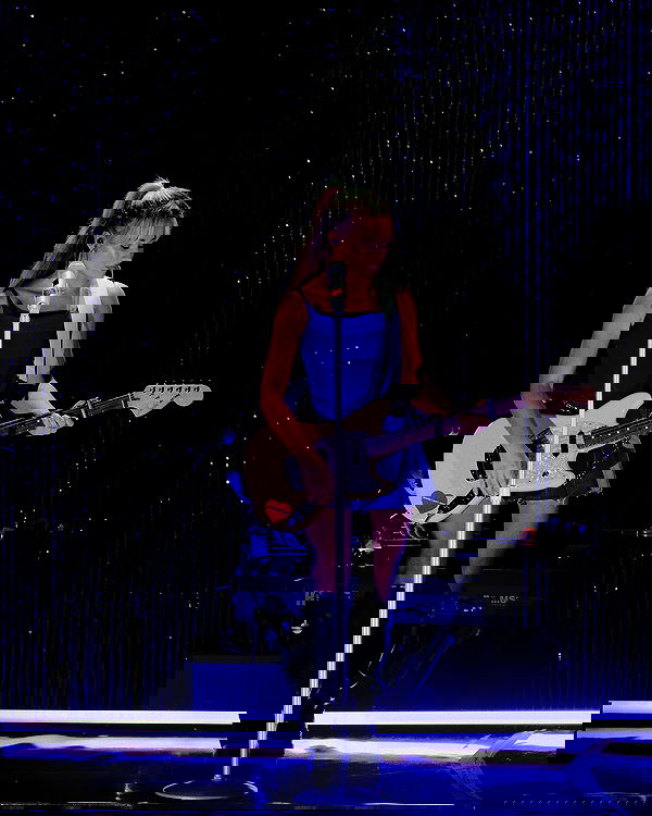 sabrinacarpenter sabrinacarpenter archive image