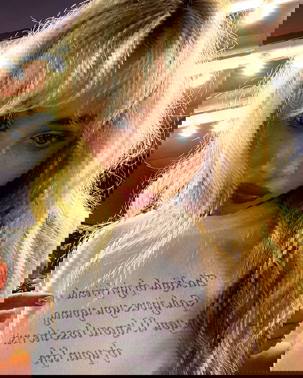 sabrinacarpenter sabrinacarpenter archive image