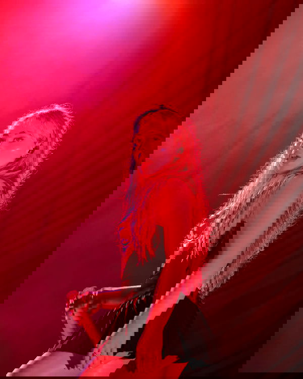 sabrinacarpenter sabrinacarpenter archive image