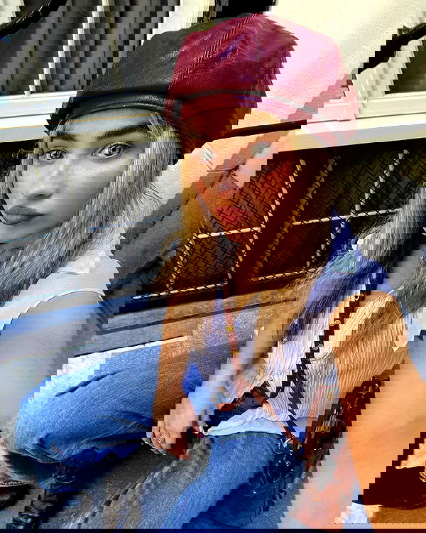 sabrinacarpenter sabrinacarpenter archive image